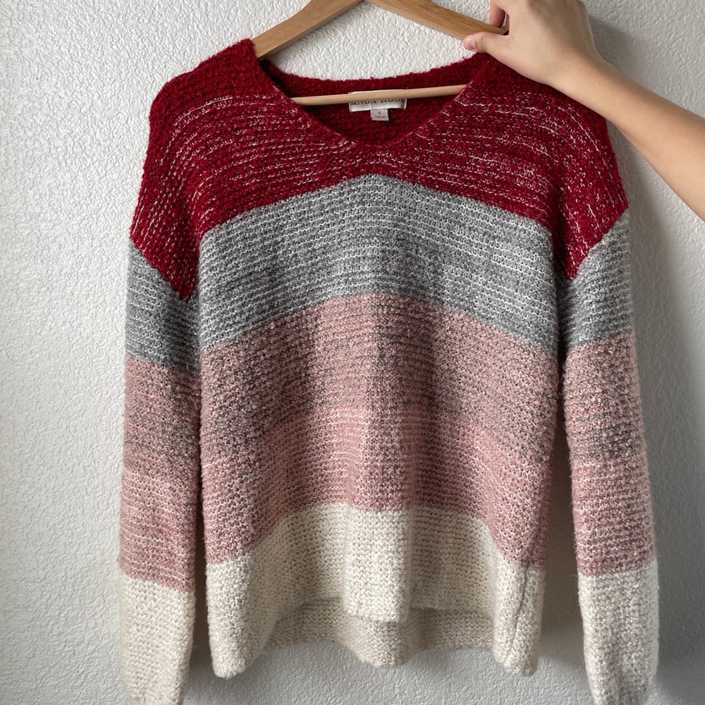 V neck Knox rose burgundy sweater
